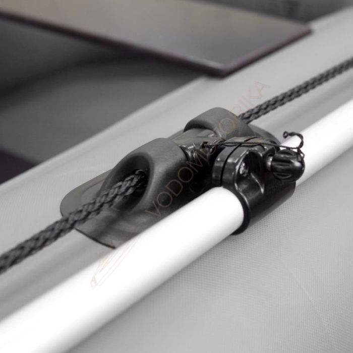 Надувная лодка BoatsMan BT280