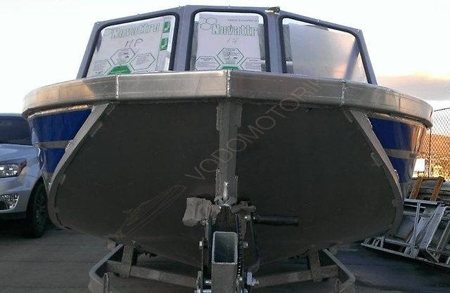 Алюминиевая моторная лодка RusBoat 47 JET под подвесной водомет
