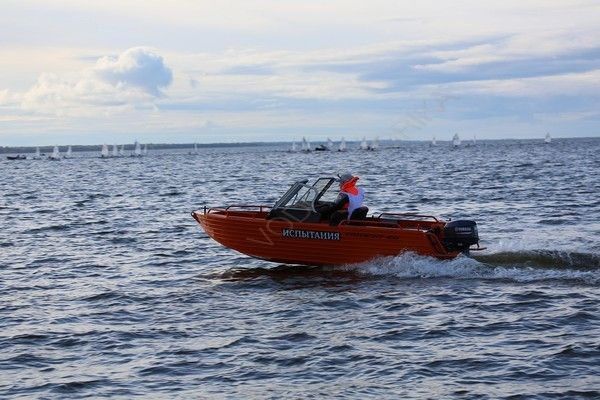 Алюминиевая лодка Trident 450 FISH