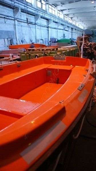Шлюпка дежурная ДШ-6