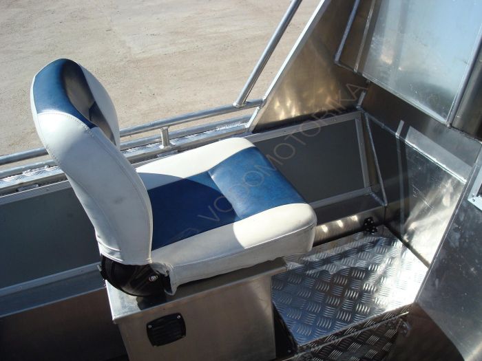 Алюминиевая лодка Wellboat 53 рубка