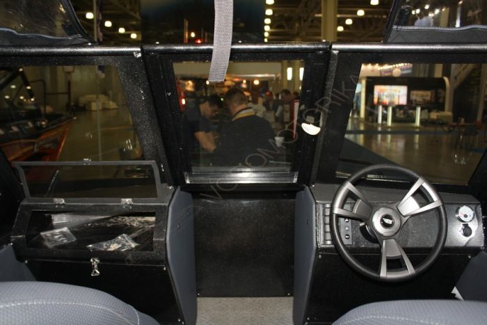 Катер Berkut M TwinConsole
