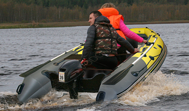 Надувная лодка REEF SKAT 370 S НД Тритон (комбинированный транец)