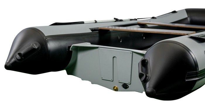 Надувная лодка RIB RiverBoats RB-380 со встроенным рундуком
